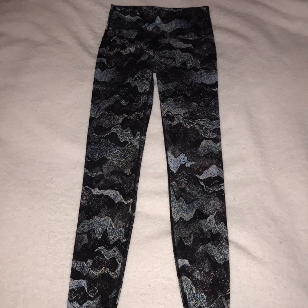 Size 12 ivivva leggings